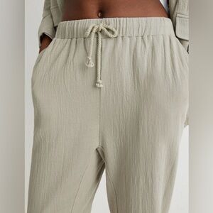 Madewell MWL Textured Waffle Straight Sweatpants Relaxed Fit
Lounge